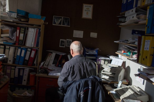 Kala #7. Agnar in the office