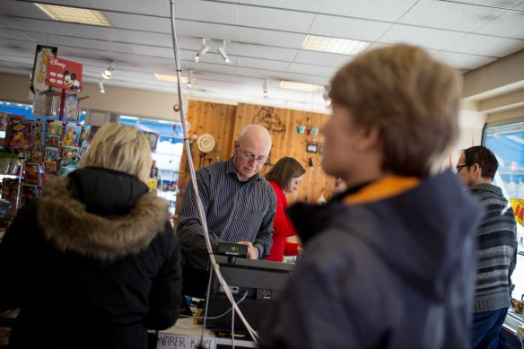 Kala #13. Agnar in the store